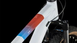 CUBE VTT - AIM SLX - 2023 - White / Blue / Red -Le Coureur De Tete Magasin 601510 d 00801 1396607