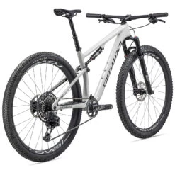 Specialized EPIC PRO - 29" VTT Carbone - 2023 - Gloss Dune White / Dove Grey / Metallic Obsidian -Le Coureur De Tete Magasin 90323 10 epic pro dunewht grnt dovgry 03 1354197