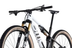 BMC VTT Carbone 29" - FOURSTROKE 01 LTD - 2024 - Cool White / Black -Le Coureur De Tete Magasin fourstroke 01 ltd cool white black 4 1569111