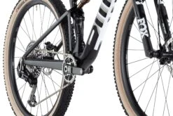 BMC VTT Carbone 29" - FOURSTROKE 01 LTD - 2024 - Cool White / Black -Le Coureur De Tete Magasin fourstroke 01 ltd cool white black 7 1569114