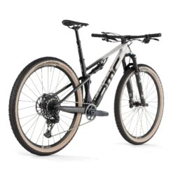 BMC VTT Carbone 29" - FOURSTROKE TWO - 2024 - Arctic Silver / Black 12 BMC VTT Carbone 29" - FOURSTROKE TWO - 2024 - Arctic Silver / Black -Le Coureur De Tete Magasin fourstroke two arctic silver black 3 1569302