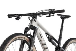 BMC VTT Carbone 29" - FOURSTROKE TWO - 2024 - Arctic Silver / Black 13 BMC VTT Carbone 29" - FOURSTROKE TWO - 2024 - Arctic Silver / Black -Le Coureur De Tete Magasin fourstroke two arctic silver black 4 1569303