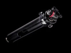 Trek SUPERCALIBER 9.6 SLX/Deore VTT - 2023 - Radioactive Red /Trek Black 16 Trek SUPERCALIBER 9.6 SLX/Deore VTT - 2023 - Radioactive Red /Trek Black -Le Coureur De Tete Magasin supercaliber96 alt2 1045726