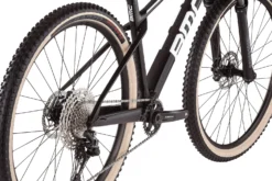 BMC VTT Carbone 29" - TWOSTROKE 01 FIVE - 2022 - Carbon & White -Le Coureur De Tete Magasin twostroke 01 five cbn wht gry detail 09 1410138